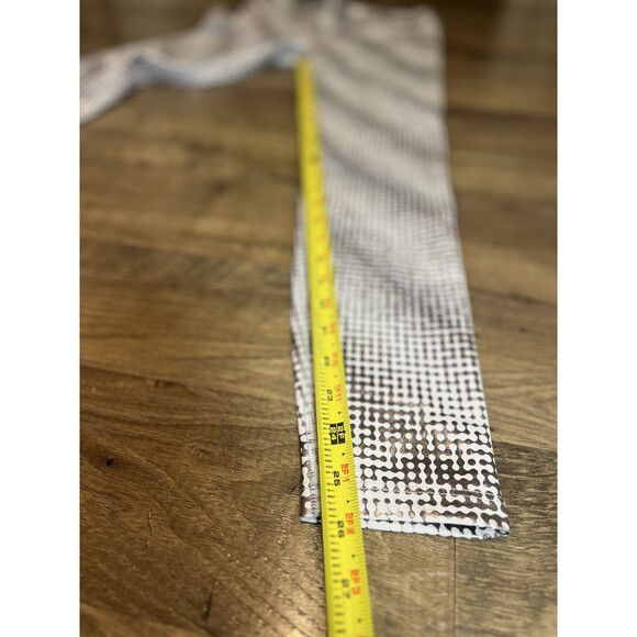 Peloton women’s leggings- Large- NWT-Show UP foil color - Picture 4 of 16